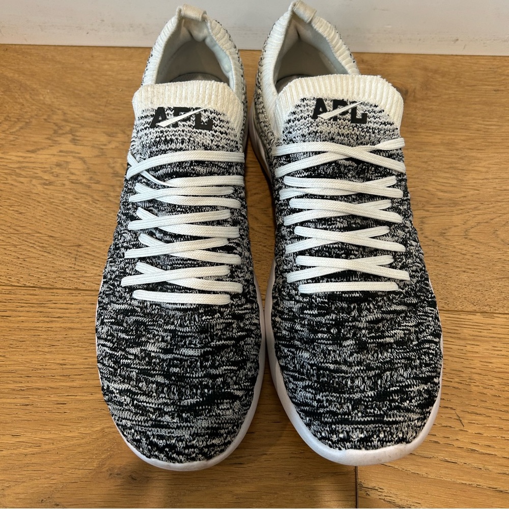 APL Techlume Wave Sneaker - Size 9